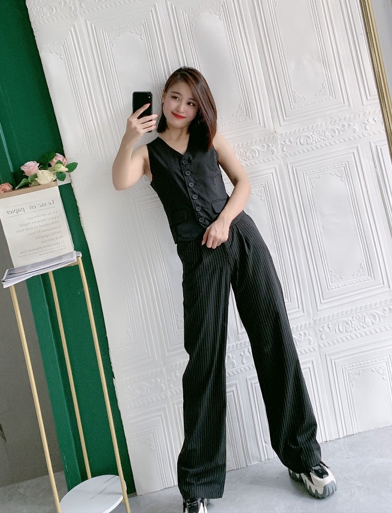 BLACKPINK Jennie Style and Wardrobe Essentials