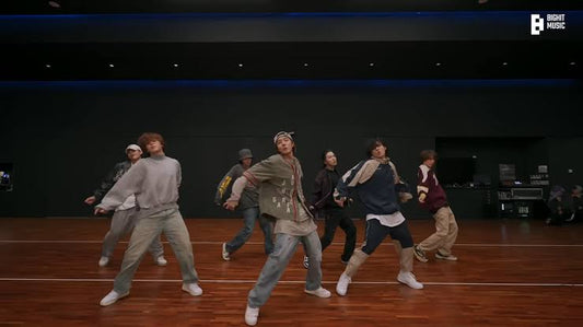 BTS [CHOREOGRAPHY] '달려라 방탄 (Run BTS)' Outfits