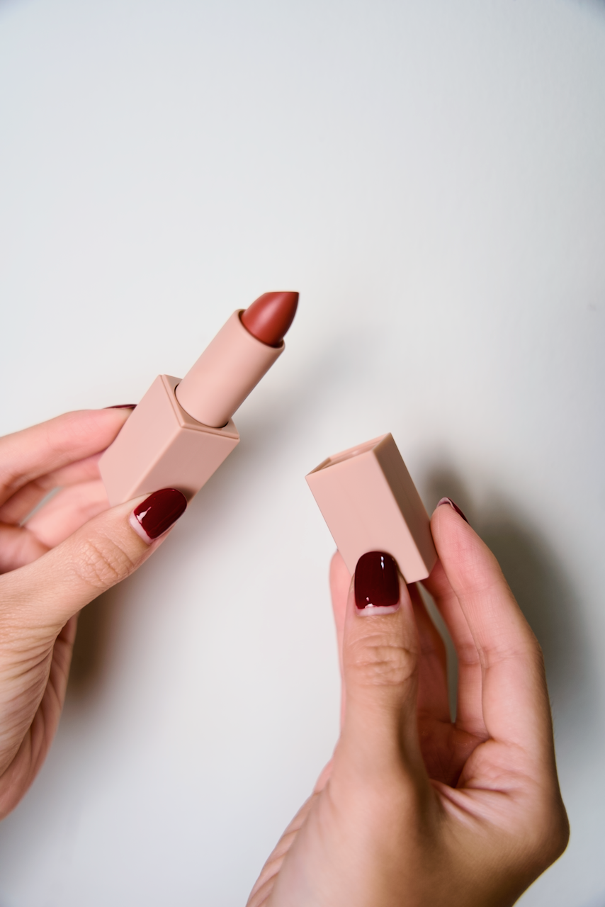 CHIO Matte Magnetic Water-Resistant Lipstick