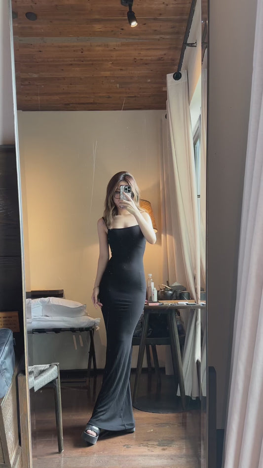 UNNIE Long Tube Hourglass Dress (Great For Pictures!)