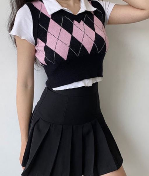 Blackpink Rosé-Inspired Knitted Sleeveless Vest