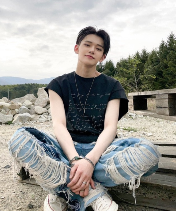 TXT Yeonjun Inspired Blue Patch Tattered Jeans