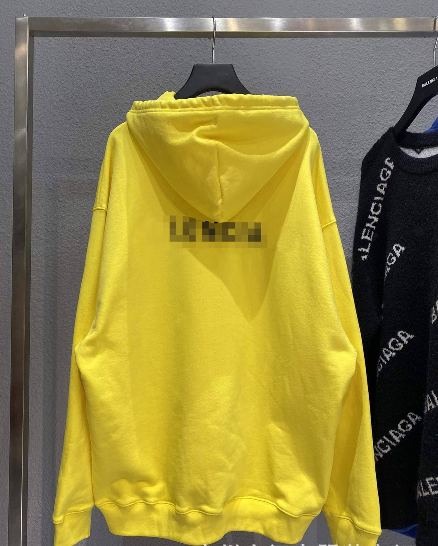 Blackpink Lisa Inspired Yellow Long-Sleeved Sweater