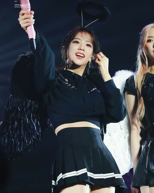 Blackpink Jisoo Inspired Black Pleated Skirt With White Stripes