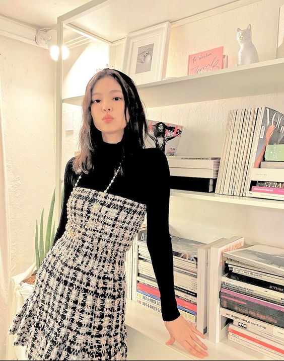 Y2K Korean Aesthetic Blackpink Jennie Inspired Swirl Mini Dress – The  Kawaii Factory