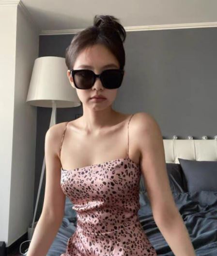 Blackpink Jennie-inspired Leopard Cami Slip Dress in Pink