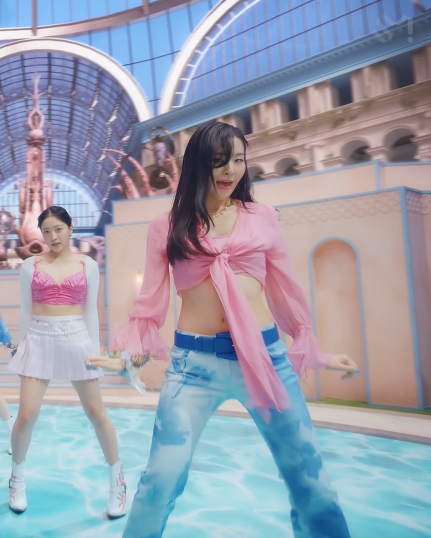 Red Velvet Seulgi-Inspired Baby Pink Tie Drape Crop Top