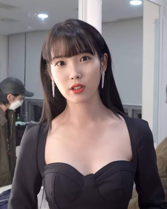 IU Inspired Black Chic Bustier Top
