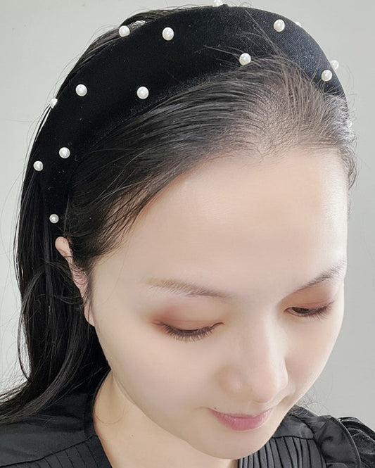 Blackpink Rosé-Inspired Black Pearl Headband