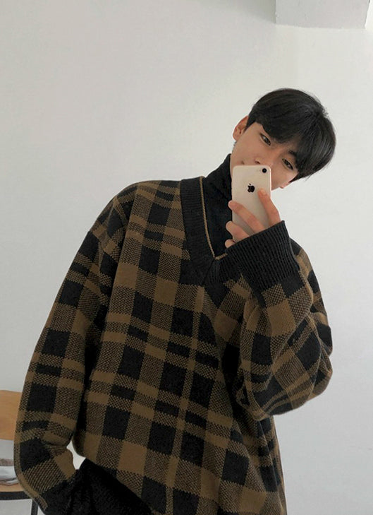 Stray Kids Changbin-Inspired Brown Plaid Knit Sweater
