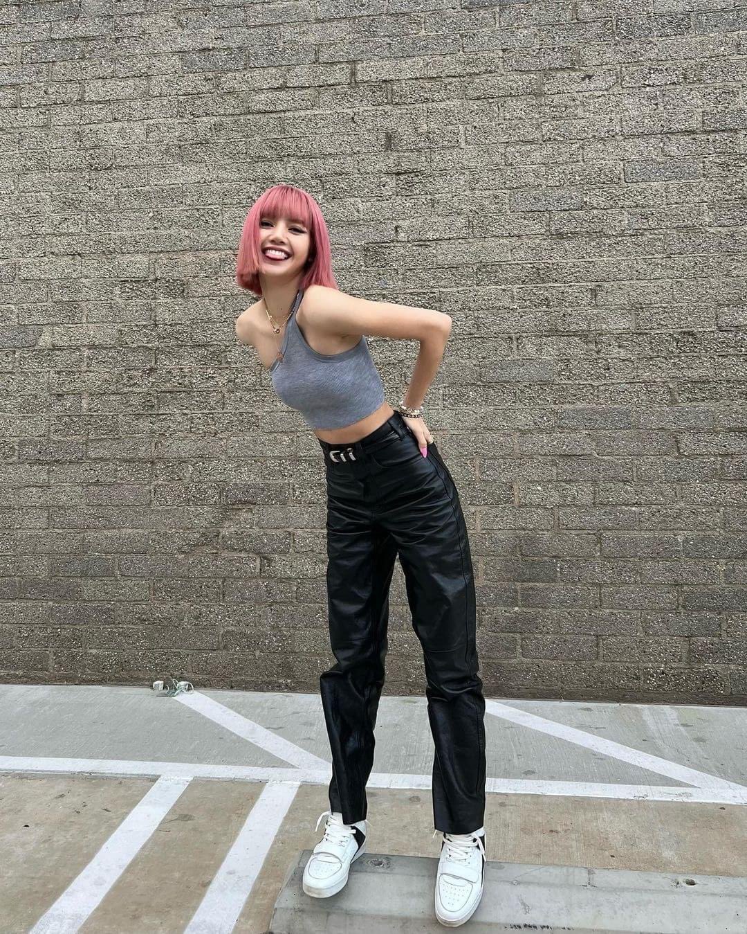 Blackpink store lisa pants