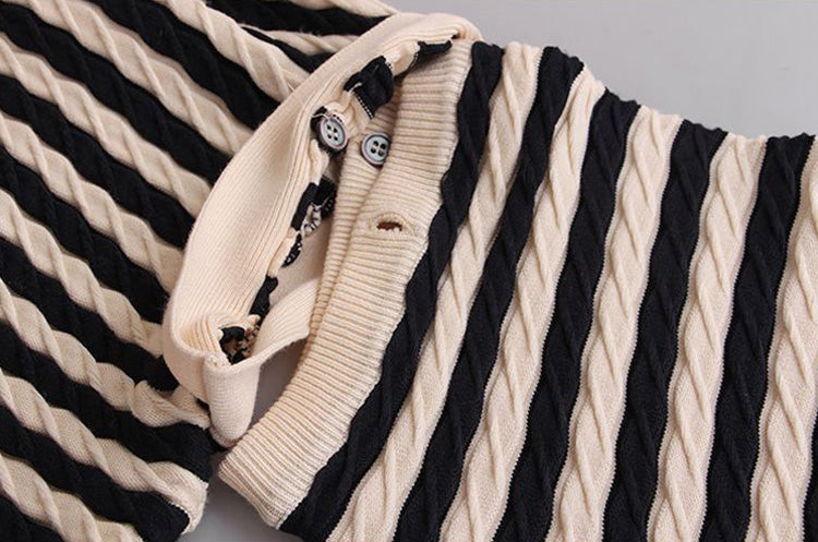 Blackpink Jennie Inspired Beige Wave Stripe Buttoned Cardigan