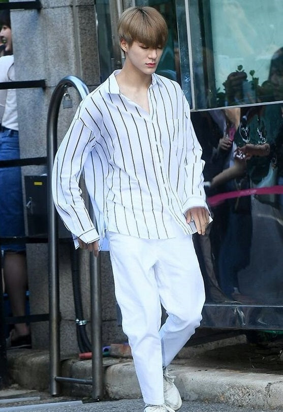 NCTDREAM Jeno Inspired White Stripe Patterned Shirt