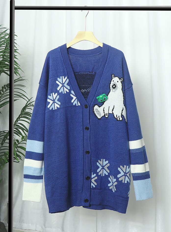 Blackpink Jisoo Inspired Blue Oversized Bear and Snowflake Patterned Cardigan