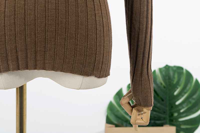 Blackpink Lisa Inspired Knitted Brown Collar Long-Sleeve
