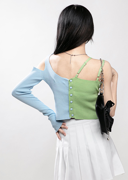 Blackpink Rosé-Inspired Green And Blue Two-Tone Asymmetrical Top