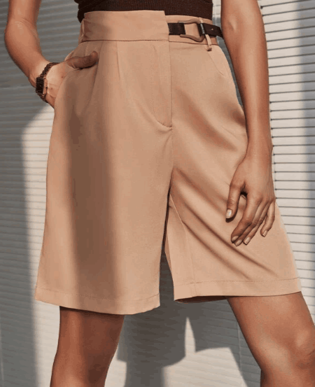 Wide Leg Shorts With Push Buckle