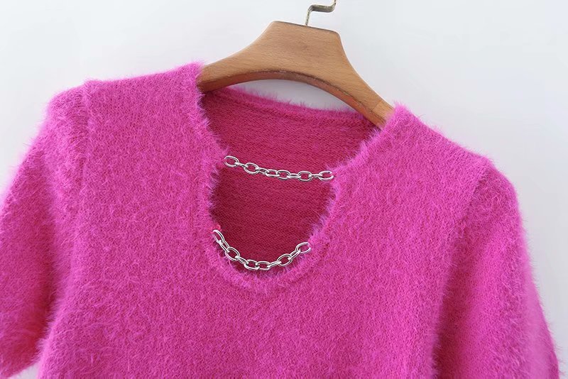 Red Velvet Seulgi-Inspired Pink Fluffy Chained Cropped Top