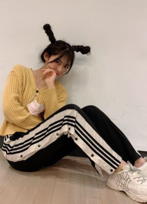 Everglow Sihyeon Inspired Black Stripes Side Button Pants