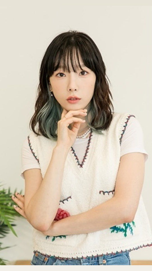 SNSD Taeyeon Inspired Pocket Flower V-Neck Sweater Vest