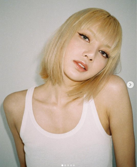 Blackpink Lisa-Inspired White Knitted Camisole